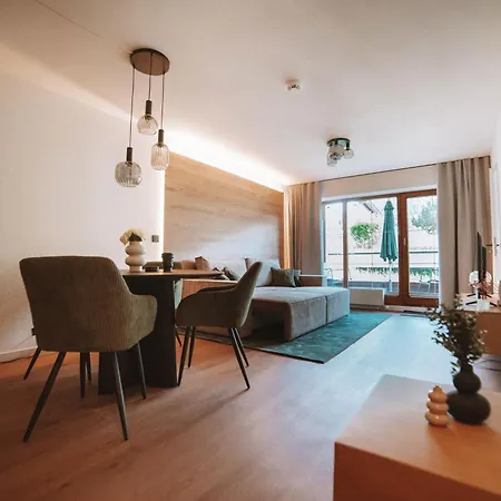 アパート Alpen - Moderne Mit Bergblick & Suedterrasse In